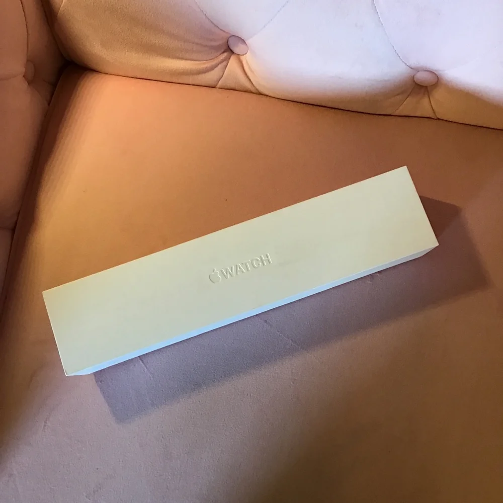 Apple Smartwatch BOX ONLY Beige Pink